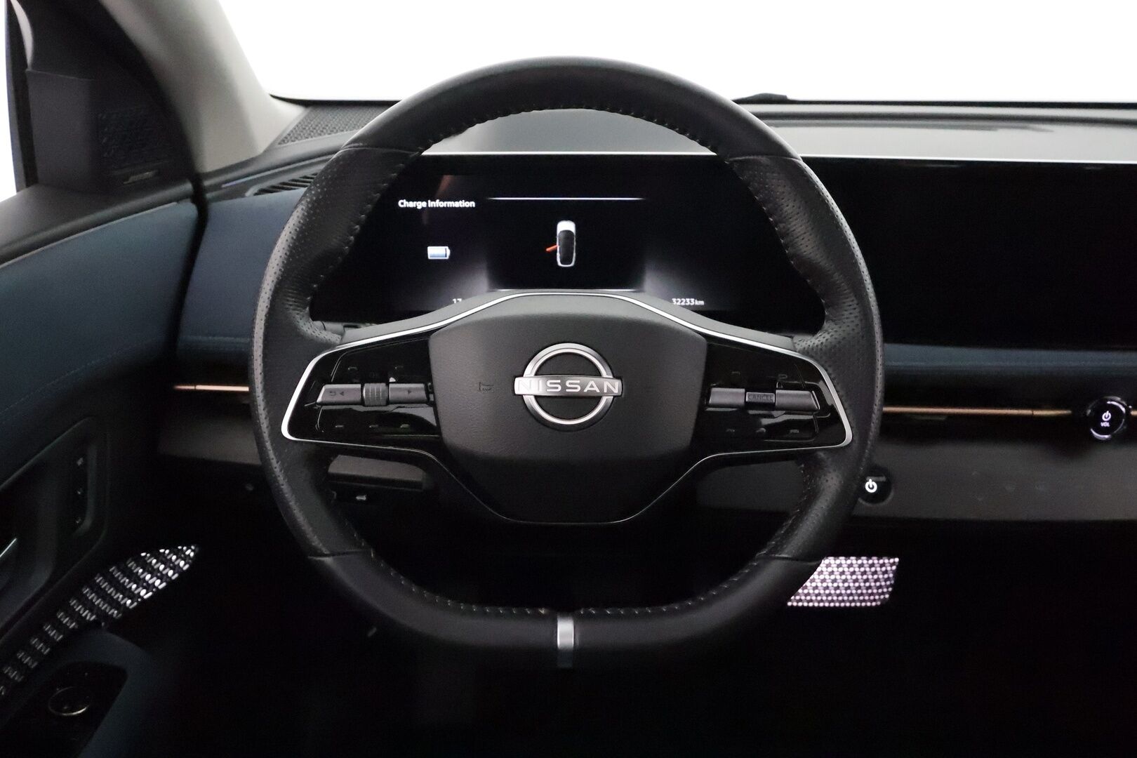 NISSAN ARIYA 2023 Evolve Pack 87kWh e-4ORCE **Lämpöpumppu / Bose / Panorama / Adapt.vakkari / 360 Kamera / Apple&Android** - 3,99 % KORKOTARJOUS TÄHÄN AUTOON - 