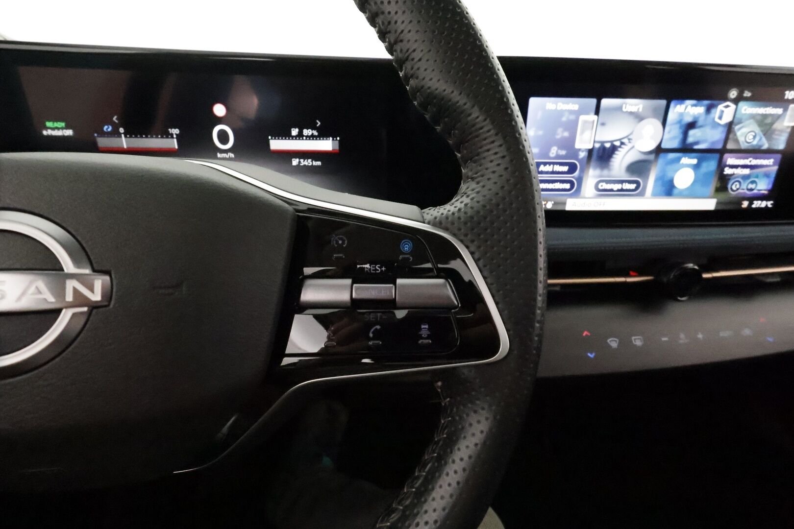 NISSAN ARIYA 2023 Evolve Pack 87kWh e-4ORCE **Lämpöpumppu / Bose / Panorama / Adapt.vakkari / 360 Kamera / Apple&Android** - 3,99 % KORKOTARJOUS TÄHÄN AUTOON - 