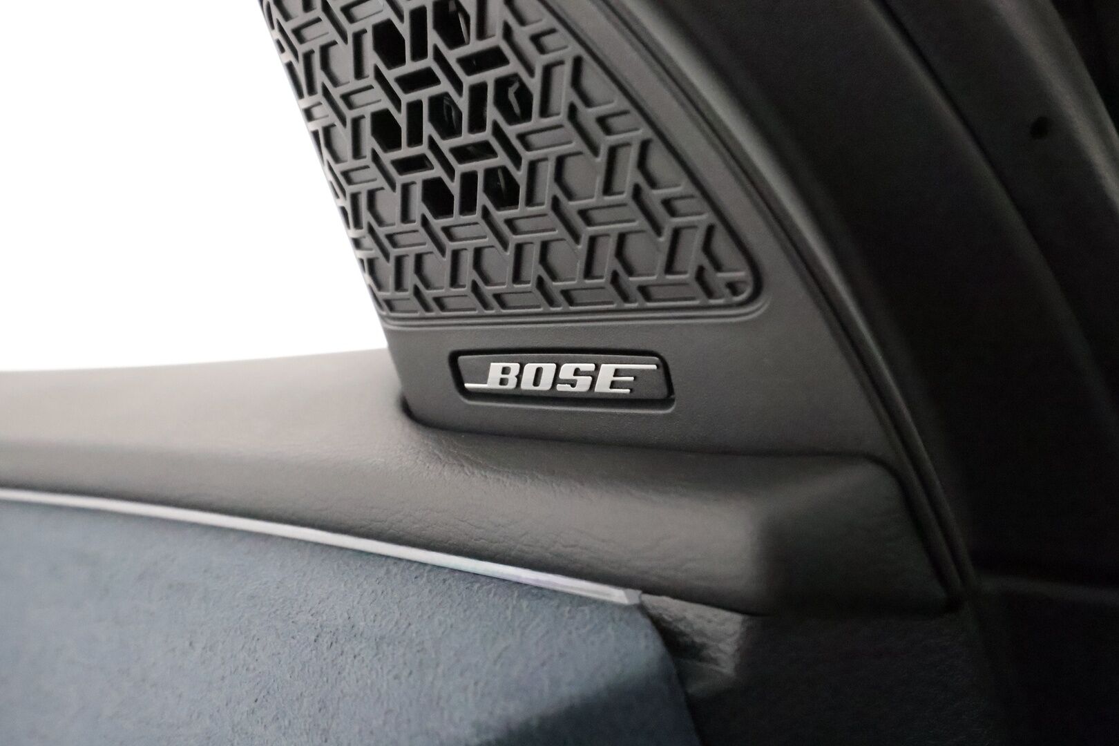 NISSAN ARIYA 2023 Evolve Pack 87kWh e-4ORCE **Lämpöpumppu / Bose / Panorama / Adapt.vakkari / 360 Kamera / Apple&Android** - 3,99 % KORKOTARJOUS TÄHÄN AUTOON - 
