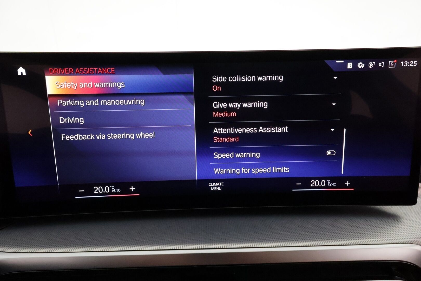 BMW I4 2022 eDrive40 Gran Coupe **WIdescreen / HUD / Adapt.Vakkari / HiFi / LED-valot / P.kamera / Sporttipenkki Muistilla** - 3,99 % KORKOTARJOUS TÄHÄN AUTOON - Akku kuntotarkastettu! / Merkkihuollettu / HYVILLÄ VARUSTEILLA!