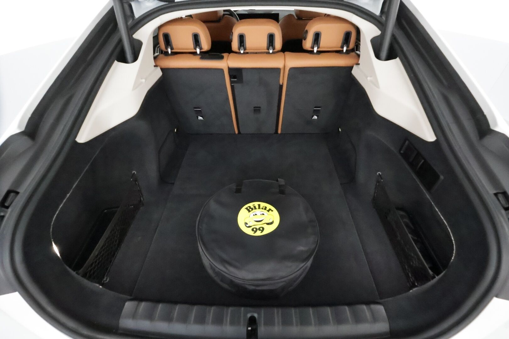 BMW I4 2022 eDrive40 Gran Coupe **WIdescreen / HUD / Adapt.Vakkari / HiFi / LED-valot / P.kamera / Sporttipenkki Muistilla** - 3,99 % KORKOTARJOUS TÄHÄN AUTOON - Akku kuntotarkastettu! / Merkkihuollettu / HYVILLÄ VARUSTEILLA!