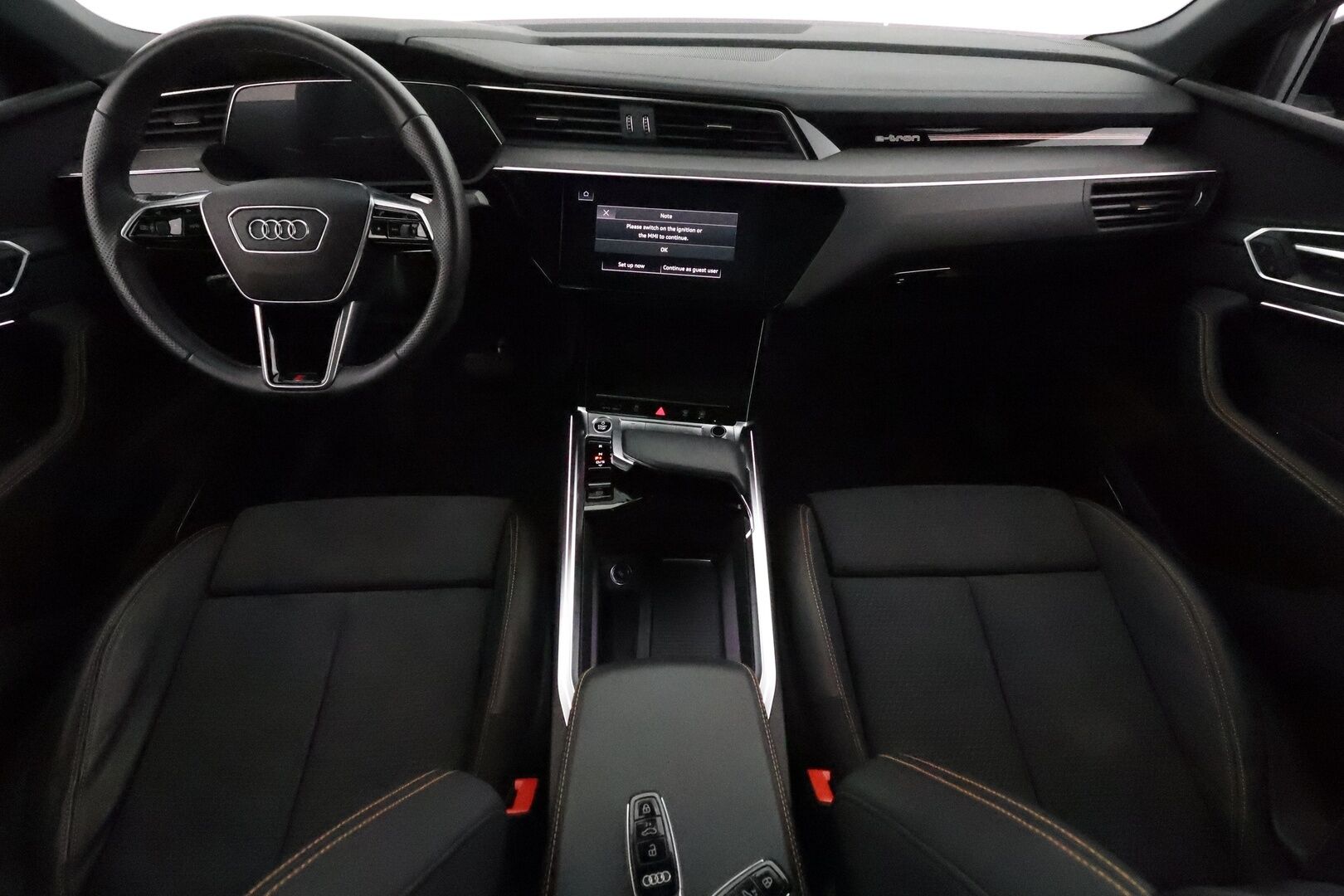 AUDI E-TRON 2022 Sportback Advanced 50 quattro **Panorama / HUD / B&O / Adapt.Vakkari / Matrix-LED / 360° / Sporttipenkki Muistilla** - 3,99 % KORKOTARJOUS TÄHÄN AUTOON - 2x Latauskaapelit / HUIPPU VARUSTEET!
