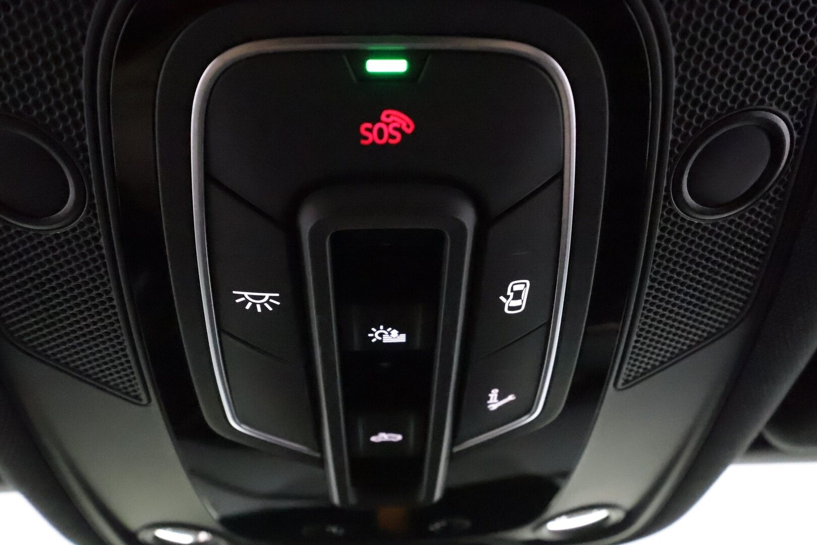 AUDI E-TRON 2022 Sportback Advanced 50 quattro **Panorama / HUD / B&O / Adapt.Vakkari / Matrix-LED / 360° / Sporttipenkki Muistilla** - 3,99 % KORKOTARJOUS TÄHÄN AUTOON - 2x Latauskaapelit / HUIPPU VARUSTEET!