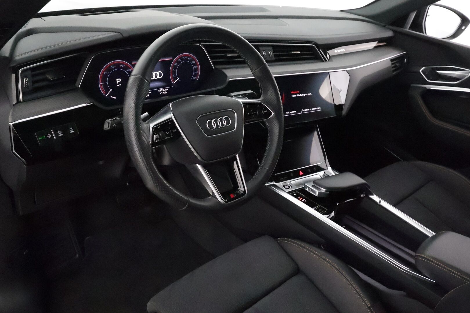 AUDI E-TRON 2022 Sportback Advanced 50 quattro **Panorama / HUD / B&O / Adapt.Vakkari / Matrix-LED / 360° / Sporttipenkki Muistilla** - 3,99 % KORKOTARJOUS TÄHÄN AUTOON - 2x Latauskaapelit / HUIPPU VARUSTEET!