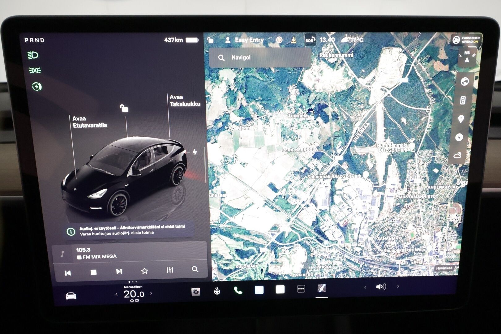 TESLA MODEL Y 2023 Performance **Lasikatto / Lämpöpumppu / Adapt.Vakkari / Matrix-LED / Muistipenkki / P.Kamera / Koukku / Navi / Keyless** - 3,99 % KORKOTARJOUS TÄHÄN AUTOON - Kahdet Renkaat