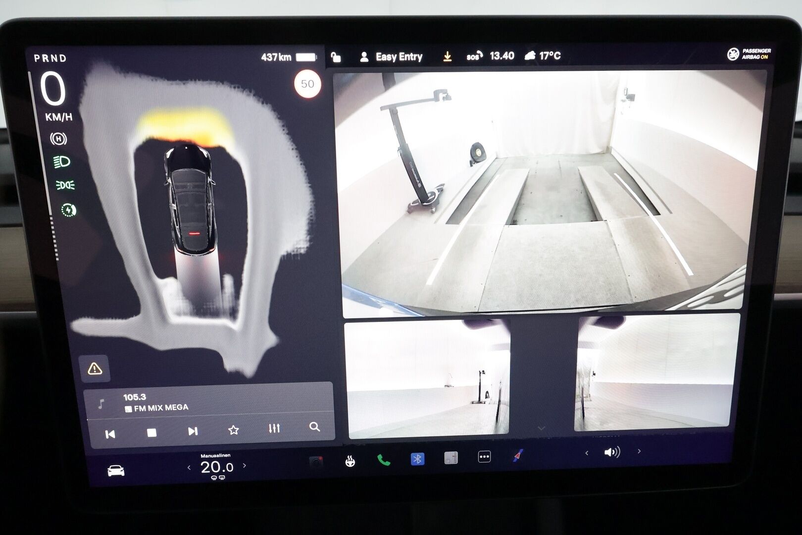 TESLA MODEL Y 2023 Performance **Lasikatto / Lämpöpumppu / Adapt.Vakkari / Matrix-LED / Muistipenkki / P.Kamera / Koukku / Navi / Keyless** - 3,99 % KORKOTARJOUS TÄHÄN AUTOON - Kahdet Renkaat