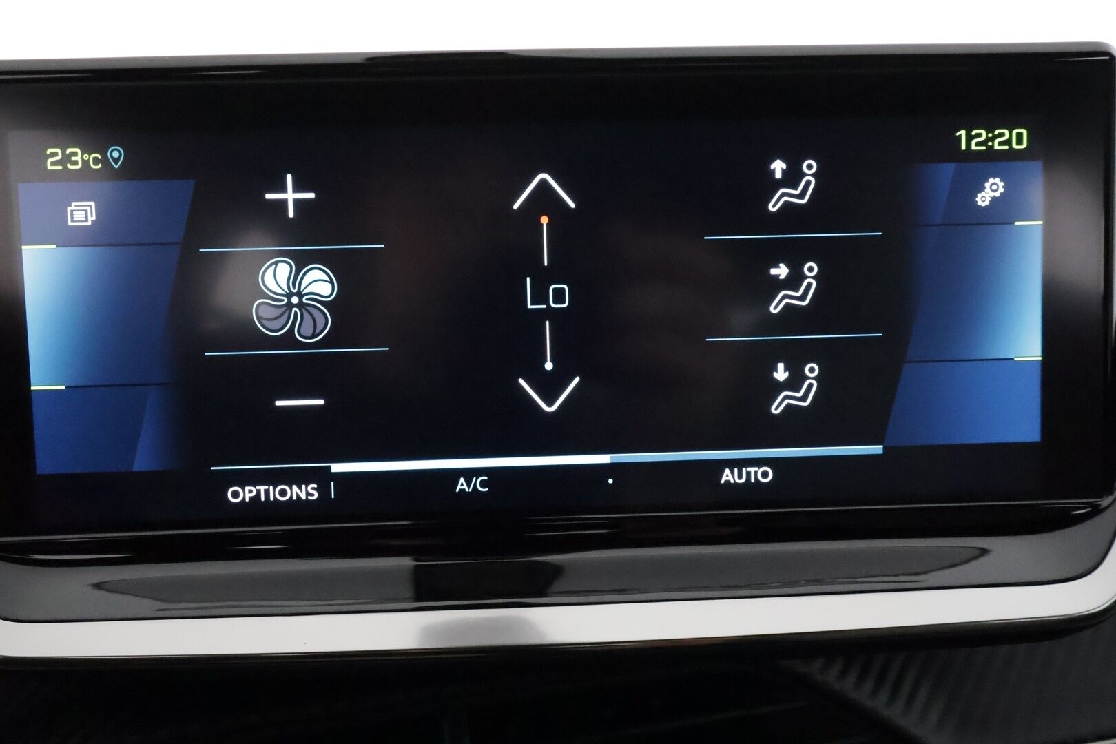 PEUGEOT E-2008 2021 GT 50 kWh 136 Automaatti *Lämpöpumppu / ACC / Full-LED / P.Kamera / Navi / Kaistavahti / KeylessGO* - Kahdet renkaat + vanteet / ALV / seuraava katsastus 09.2026