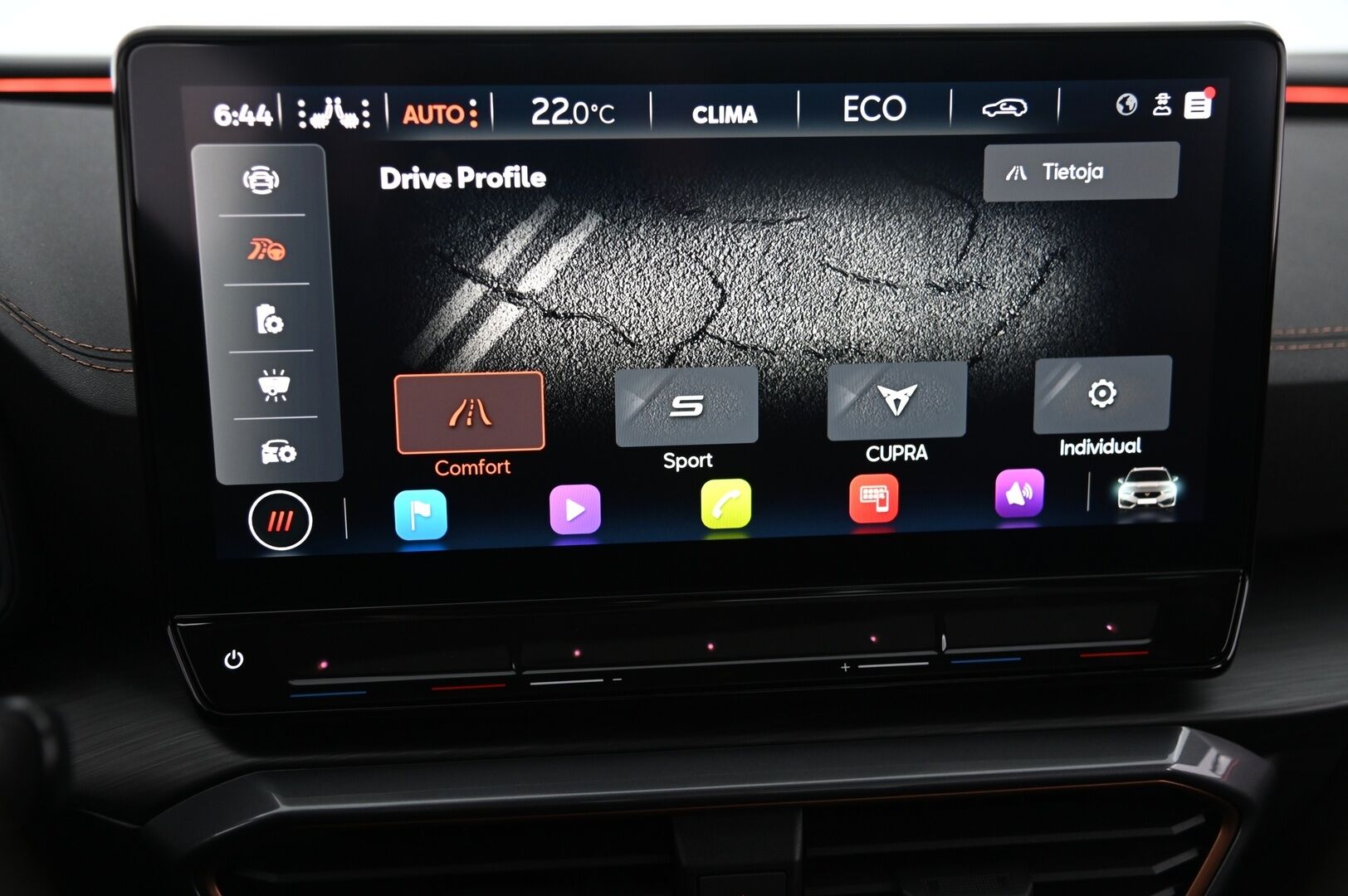 Cupra Leon 2023 13.8 kWh, VZ 1,4 PHEV 180 kW e-HYBRID DSG * Panorama / Matrix-Led / ACC / Nahkaverhoilu / KeylessGo / P.Kamera* - 3,99 % KORKOTARJOUS TÄHÄN AUTOON - Juuri Huollettu / Näyttävä menopeli hyvillä varusteilla!*