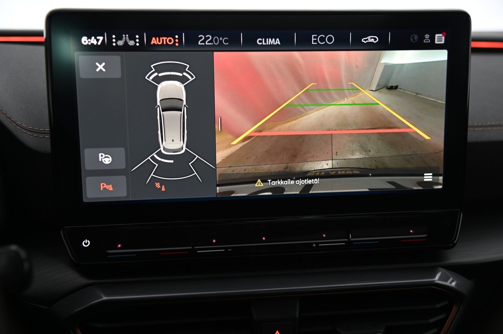 Cupra Leon 2023 13.8 kWh, VZ 1,4 PHEV 180 kW e-HYBRID DSG * Panorama / Matrix-Led / ACC / Nahkaverhoilu / KeylessGo / P.Kamera* - 3,99 % KORKOTARJOUS TÄHÄN AUTOON - Juuri Huollettu / Näyttävä menopeli hyvillä varusteilla!*