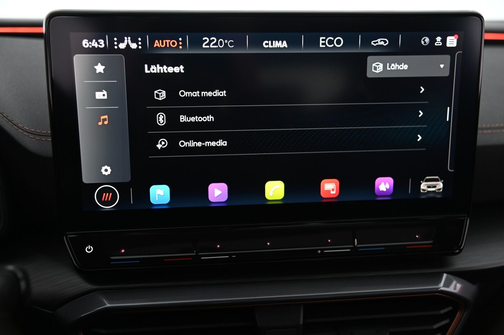 Cupra Leon 2023 13.8 kWh, VZ 1,4 PHEV 180 kW e-HYBRID DSG * Panorama / Matrix-Led / ACC / Nahkaverhoilu / KeylessGo / P.Kamera* - 3,99 % KORKOTARJOUS TÄHÄN AUTOON - Juuri Huollettu / Näyttävä menopeli hyvillä varusteilla!*