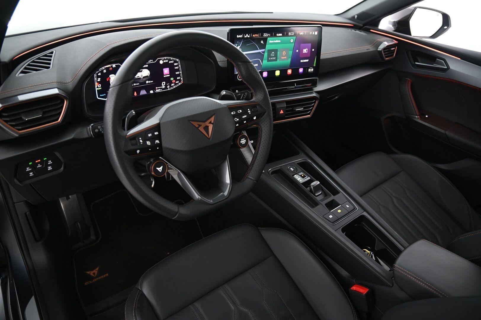 Cupra Leon 2023 13.8 kWh, VZ 1,4 PHEV 180 kW e-HYBRID DSG * Panorama / Matrix-Led / ACC / Nahkaverhoilu / KeylessGo / P.Kamera* - 3,99 % KORKOTARJOUS TÄHÄN AUTOON - Juuri Huollettu / Näyttävä menopeli hyvillä varusteilla!*