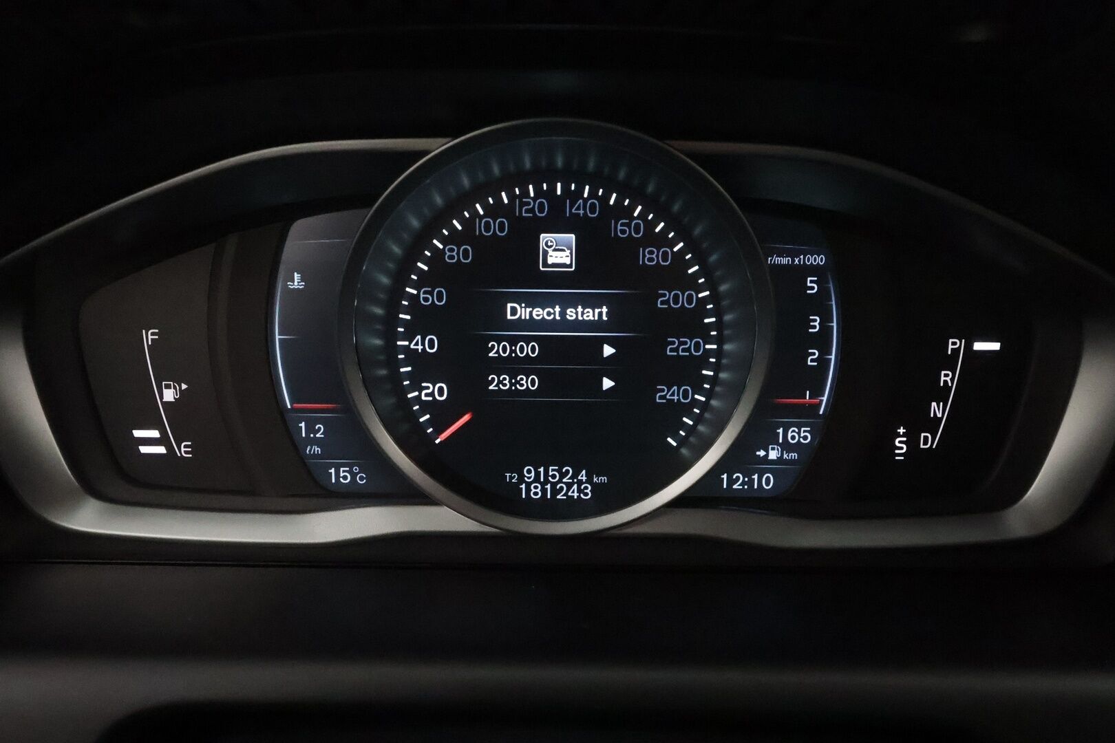 Volvo XC60 2016 D4 AWD Summum Aut. - 140kw / Webasto / Facelift / Peruutuskamera / Nahkasisusta / Vetokoukku / Digimittaristo / Muistipenkki / Xenon / Juuri saapunut Tampereelle!