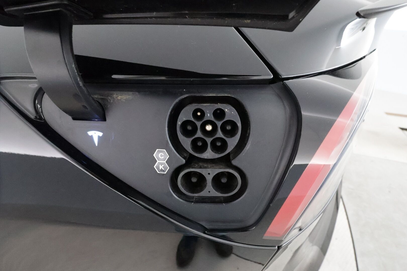 TESLA MODEL 3 2022 Performance - EAP / Lämpöpumppu / Matrix LED / AMD Ryzen / Lasikatto / Premium Audio / Peruutuskamera / Juuri tullut Espooseen! - KORKO VAIN 3,99 %
