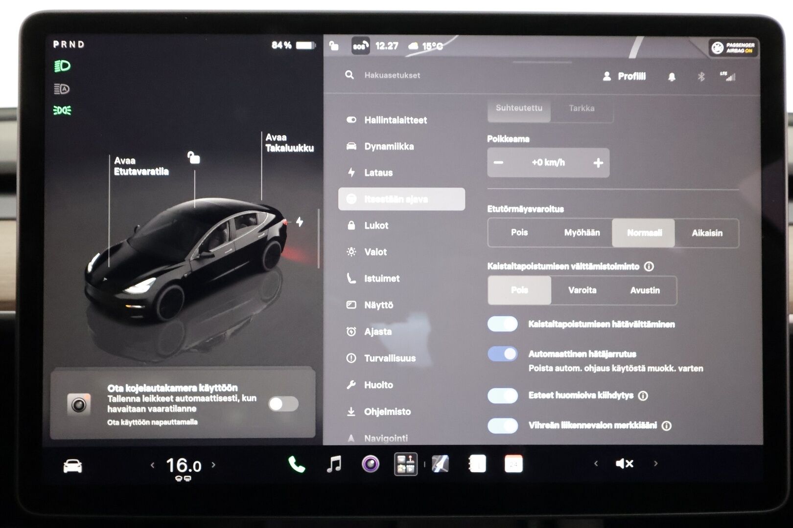 Tesla Model 3 2023 Standard Range Plus - | ILP | Koukku | ACC | Lasikatto | Matrix-LED | P.Kamera | Muistipenkki | Premium Speakers | Navi | Kaistavahti | Keyless |