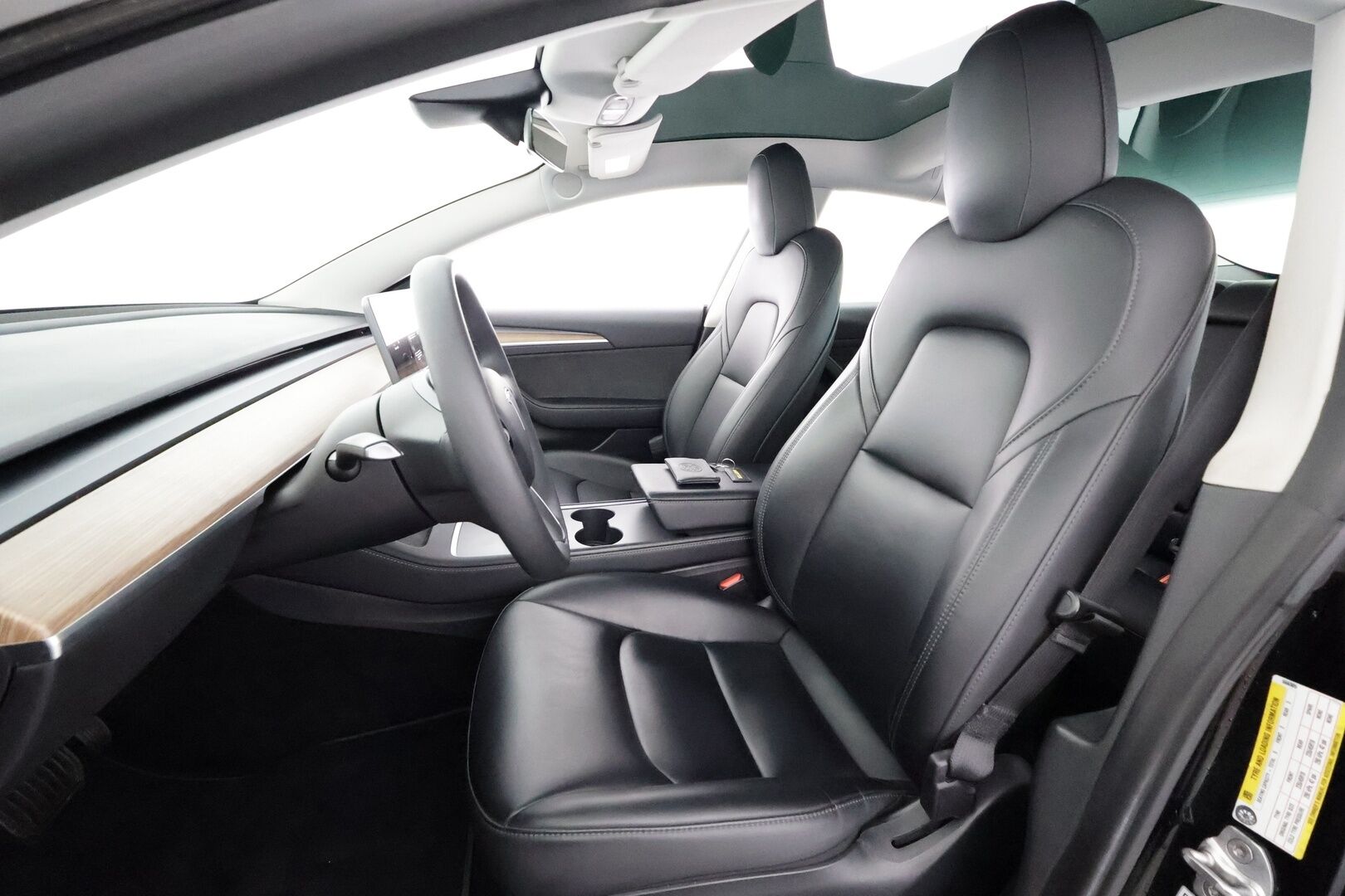 Tesla Model 3 2023 Standard Range Plus - | ILP | Koukku | ACC | Lasikatto | Matrix-LED | P.Kamera | Muistipenkki | Premium Speakers | Navi | Kaistavahti | Keyless |