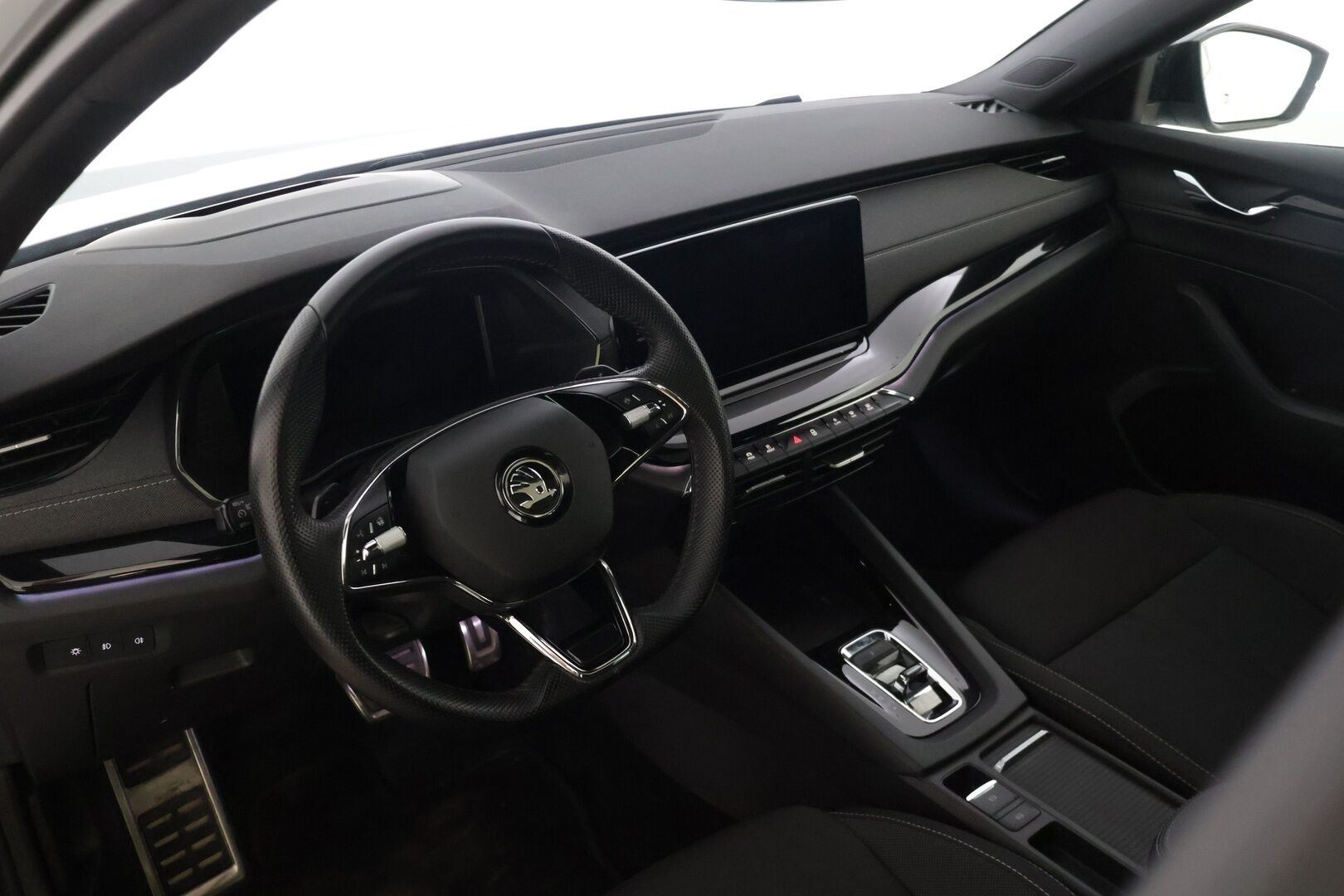 Skoda Octavia 2022 Combi 1.4 TSI PHEV SportLine iV DSG Autom. - |Panorama | Webasto | HUD | Crystal Matrix LED | Kamera | Keyless|