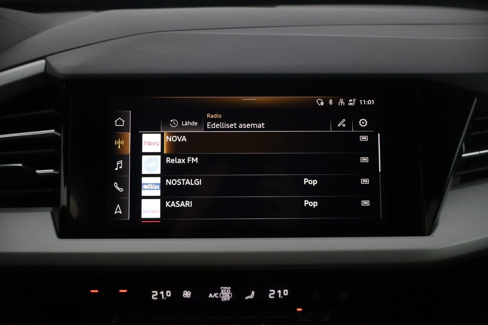 Audi Q4 e-tron 2023 50 e-tron quattro * Adapt. vakkari / Kamera / Vetokoukku / Matrix-LED / Keyless Go / Lämpöpumppu * - 2x renkaat vanteilla / Kuolleen kulman tunnistin / Sport-penkit / Akkitakuu 8v / 160tkm