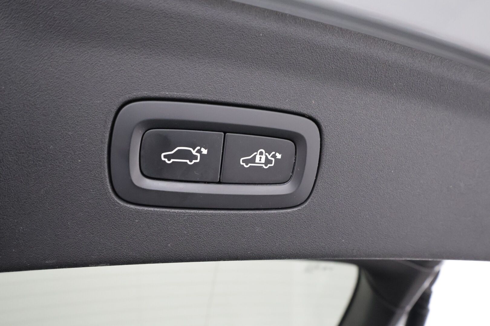 POLESTAR 2 2023 Long Range Dual Motor, 300kW * ILP / Lasikatto / ACC / LED / 360 / H&K / Sportpenkki Muistilla * - Merkkihuollot / 2x Latauskaapelit