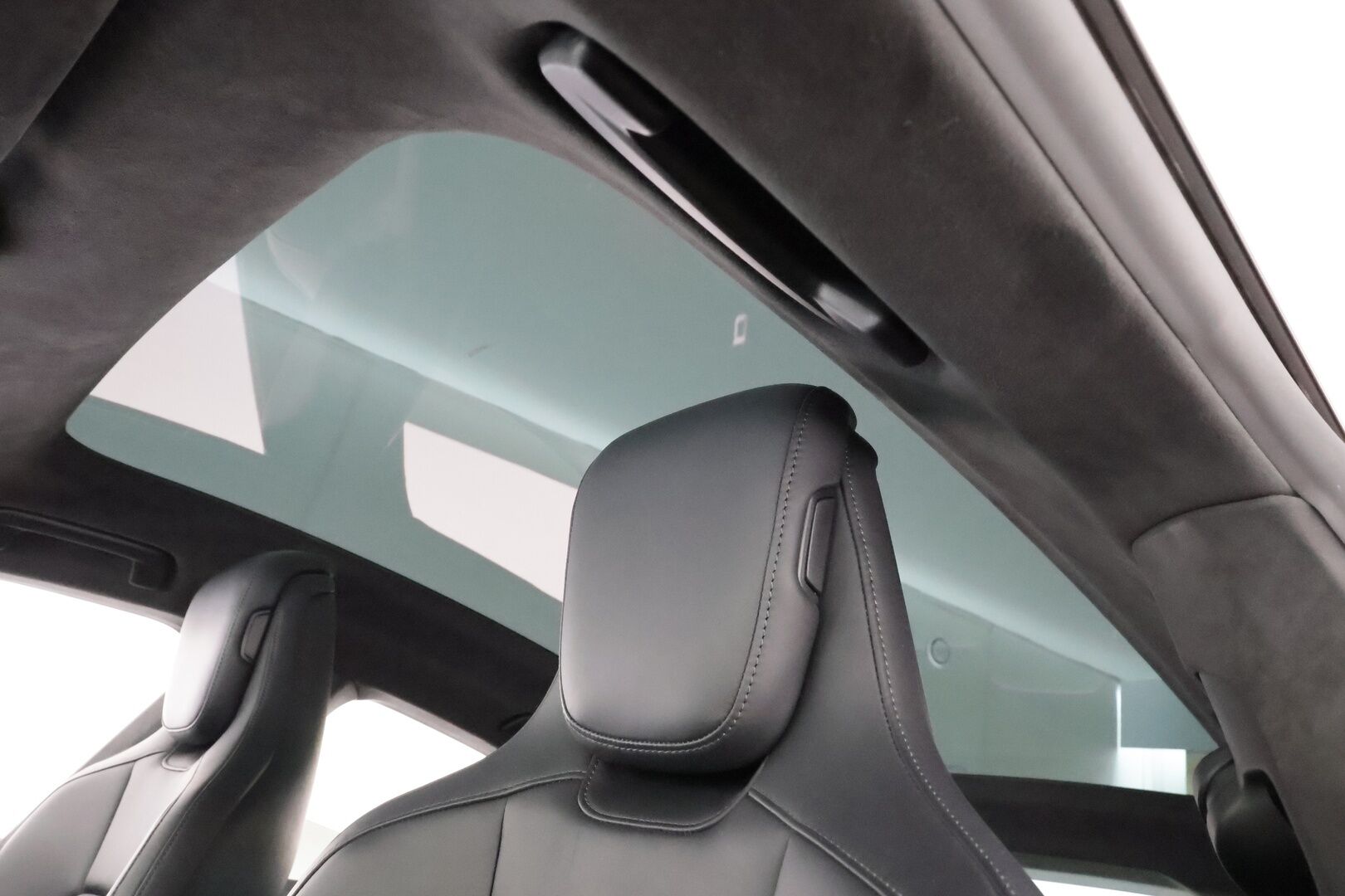 PORSCHE TAYCAN 2023 GTS * ACC / HUD / Sport Chrono / Bose / 360° / ILP / 18-Suuntaiset istuimet / Matrix LED / Comfort Access / PASM / Lasikatto / PDLS+ *