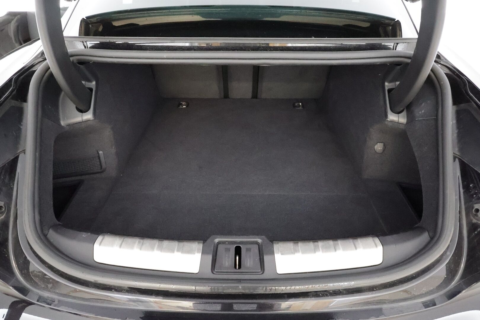 PORSCHE TAYCAN 2023 GTS * ACC / HUD / Sport Chrono / Bose / 360° / ILP / 18-Suuntaiset istuimet / Matrix LED / Comfort Access / PASM / Lasikatto / PDLS+ *