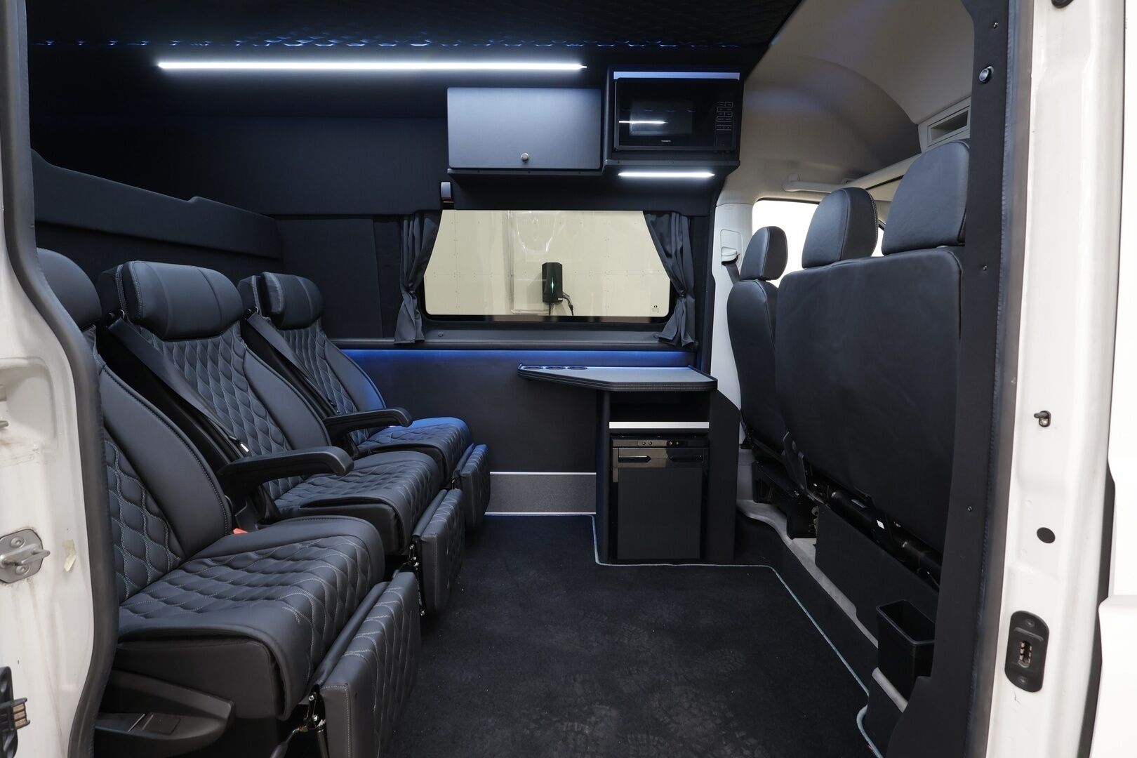 MAN TGE 2023 180 L4H3 - ALV | Sorsan Royal Jatko-ohjaamo | 6-paikkainen | Vakkari | P.kamera | Nahat | GAS Audio | LED-Lisä | 2x Renkaat *