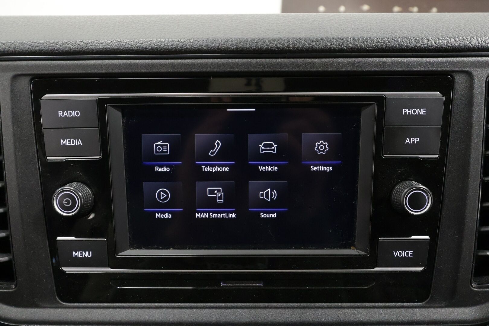 MAN TGE 2023 180 L4H3 *ALV / Sorsan Royal Jatko-ohjaamo / 6-paikkainen / Vakkari / P.kamera / Nahat / GAS Audio / LED-Lisä /  2x Renkaat * - Huippuvarusteltu / Kylkiputket / Keularauta /