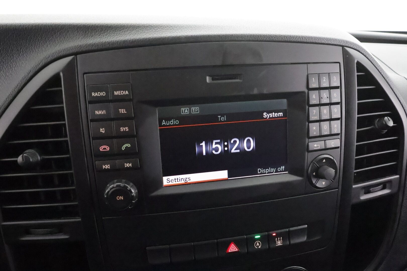 Mercedes-Benz Vito 2021 110cdi-3,05/32k Keskipitkä A2 ** ALV / Webasto / P-Kamera / Koukku ** - 1.om Suomi-auto 