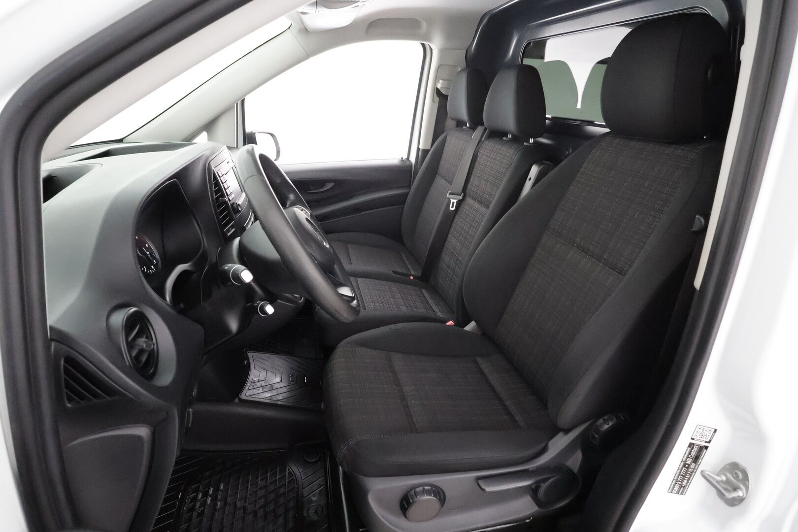 Mercedes-Benz Vito 2021 110cdi-3,05/32k Keskipitkä A2 ** ALV / Webasto / P-Kamera / Koukku ** - 1.om Suomi-auto 