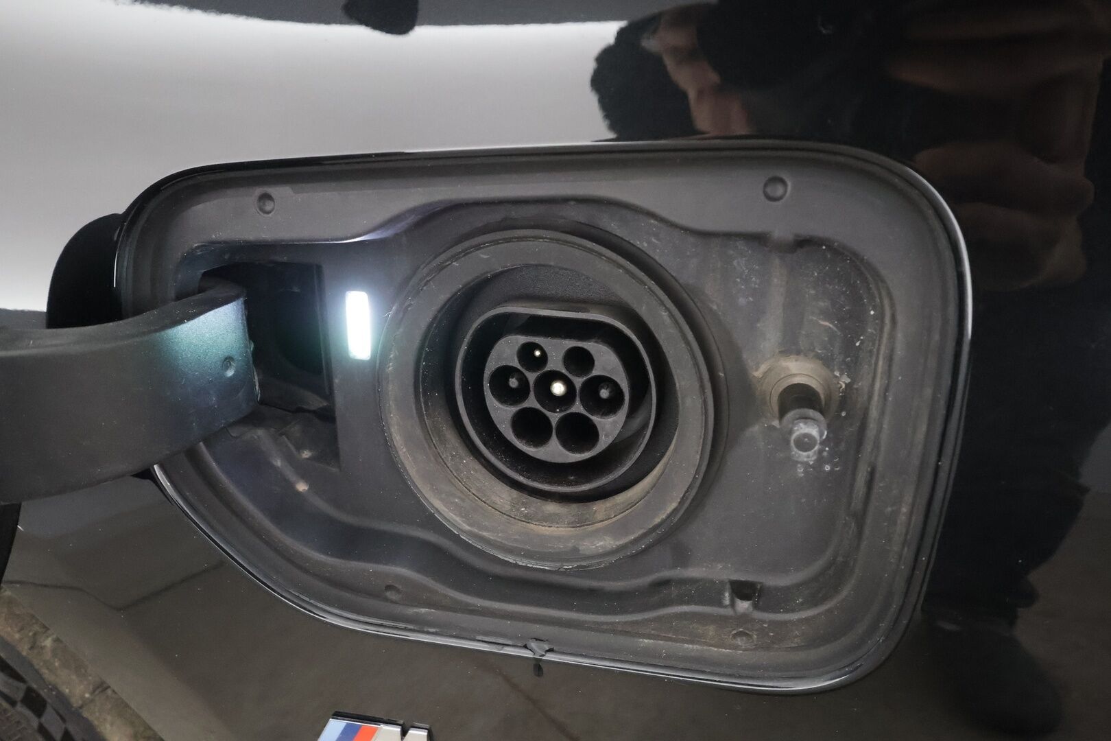 BMW 530 2020 G30 Sedan 530e xDrive A Charged Edition M Sport * Vakkari / Puolisähköt / Koukku / Sporttinahat / Lisälämmitin ajastimella / P.kamera * - Akku kuntotarkastettu / Suomi-auto / Kahdet renkaat