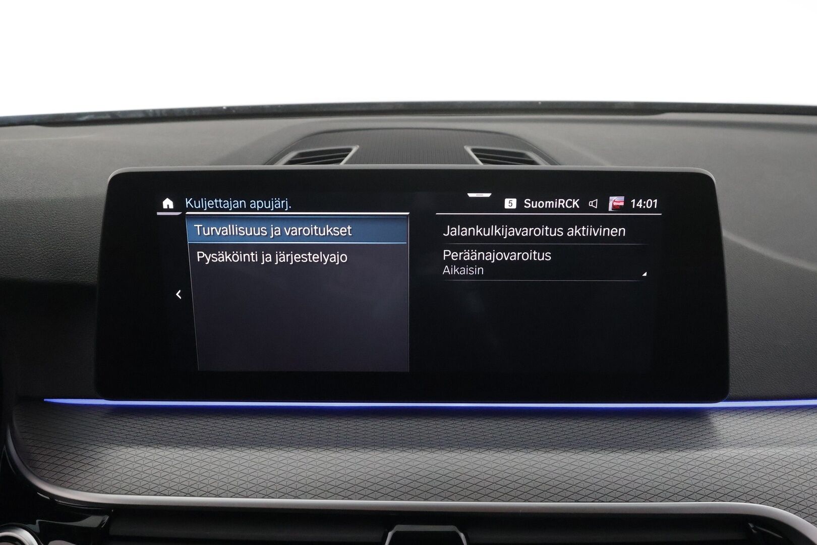 BMW 530 2020 G30 Sedan 530e xDrive A Charged Edition M Sport * Vakkari / Puolisähköt / Koukku / Sporttinahat / Lisälämmitin ajastimella / P.kamera * - Akku kuntotarkastettu / Suomi-auto / Kahdet renkaat