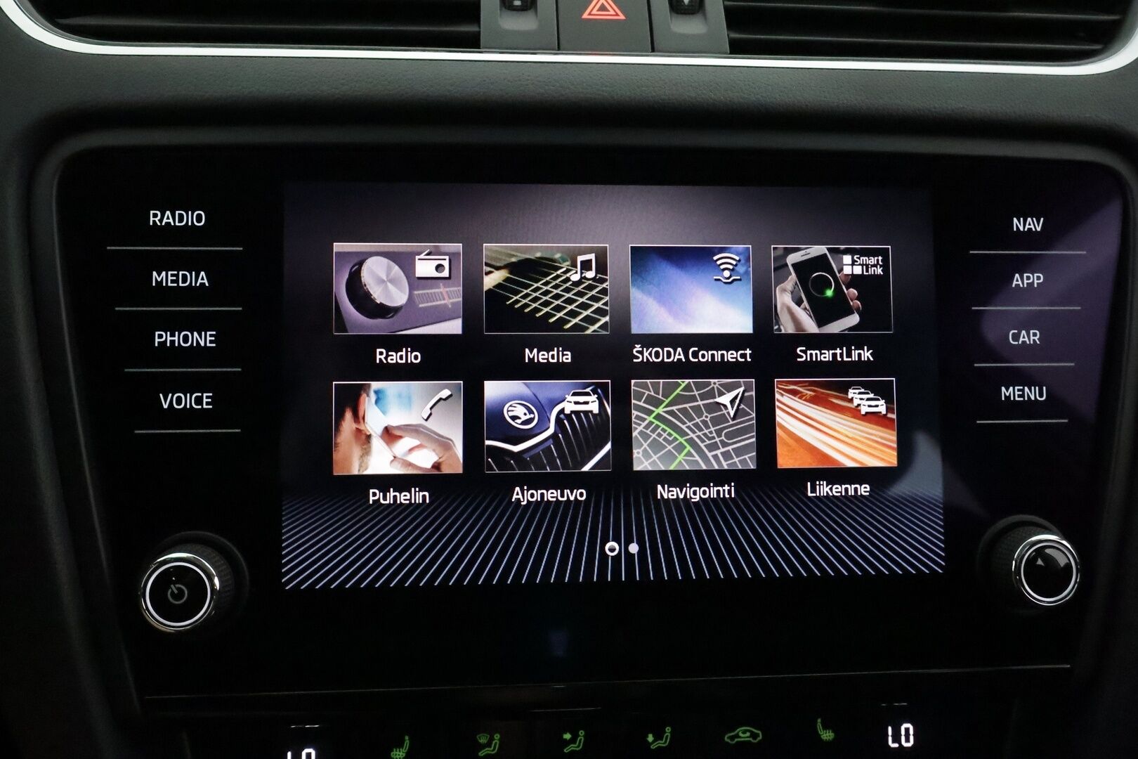 Skoda Octavia 2020 Combi 2,0 TDI 184 4x4 Scout Business DSG **Webasto / Koukku / Adapt.vakkari / LED-valot / P.kamera / Navi / Keyless** - Super varusteilla | Neliveto / 2-om Suomi-auto | Kahdet renkaat aluvanteilla | Adaptiivinen vakkari | Webasto | Koukku | 