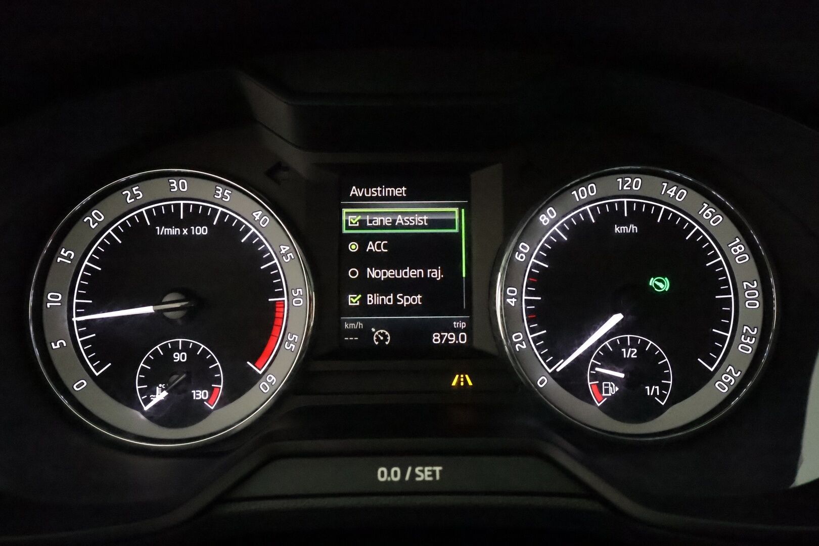 Skoda Octavia 2020 Combi 2,0 TDI 184 4x4 Scout Business DSG **Webasto / Koukku / Adapt.vakkari / LED-valot / P.kamera / Navi / Keyless** - Super varusteilla | Neliveto / 2-om Suomi-auto | Kahdet renkaat aluvanteilla | Adaptiivinen vakkari | Webasto | Koukku | 