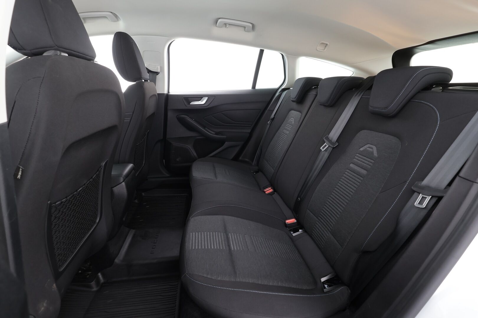 Ford Focus 2020 1,5 TDCi EcoBlue 120hv A8 Active Wagon * Webasto / LED / P.Kamera / Navi / Kaistavahti / Vakkari * - 1-om Suomi-auto / Kahdet renkaat aluvanteilla