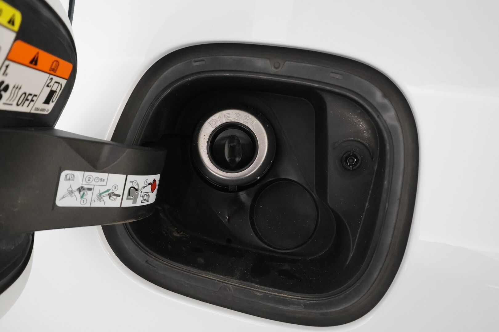 Ford Focus 2020 1,5 TDCi EcoBlue 120hv A8 Active Wagon * Webasto / LED / P.Kamera / Navi / Kaistavahti / Vakkari * - 1-om Suomi-auto / Kahdet renkaat aluvanteilla