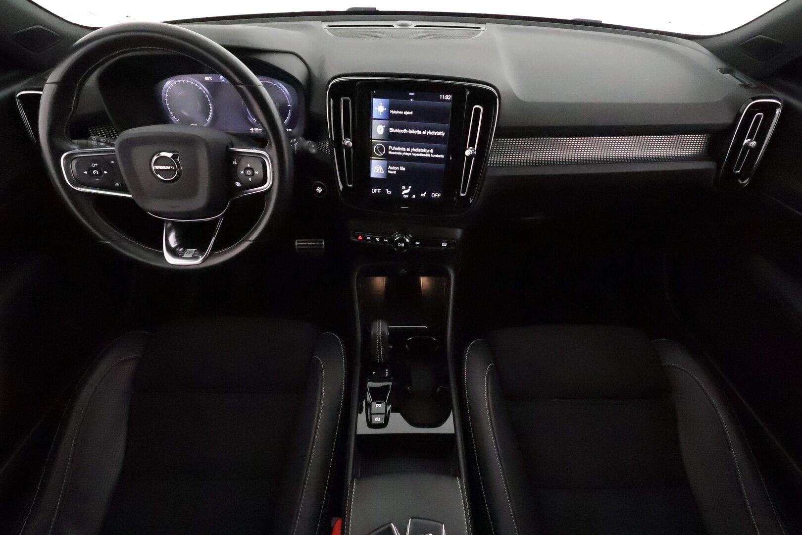 Volvo XC40 2020 T5 Twin Engine R-Design Business aut **Webasto / Koukku / Adapt.Vakkari / P.Kamera / Sporttipenkki Muistilla / Navi** - 3,99 % KORKOTARJOUS TÄHÄN AUTOON - Akku kuntotarkastettu / Suomi-auto / 2x Latauskaapelit / Kahdet Renkaat / Merkkihuollettu!