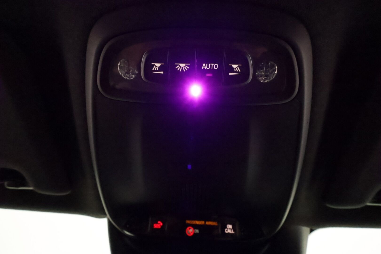 Volvo XC40 2020 T5 Twin Engine R-Design Business aut - 3,99% KORKOTARJOUS TÄHÄN AUTOON 21.9. ASTI - Suomiauto / Webasto / Adapt.Vakkari / Koukku / Nahka-Alcantara / Peruutuskamera / Audio High Performance / Merkkihuollot / Akku tarkastettu!