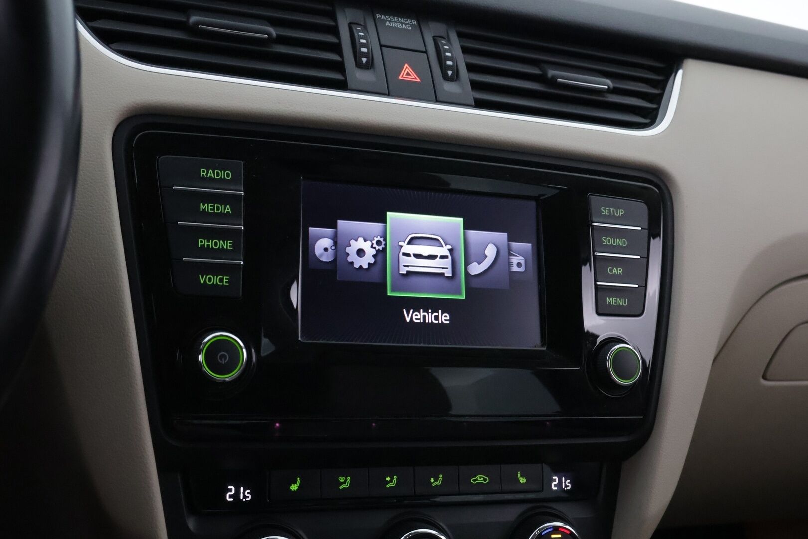 Skoda Octavia 2014 Combi 1,6 TDI Elegance DSG Autom - YritysOutlet - Myydään vain yrityksille - – Tämä auto myydään YritysOutlet -valikoimasta vain yritykselle