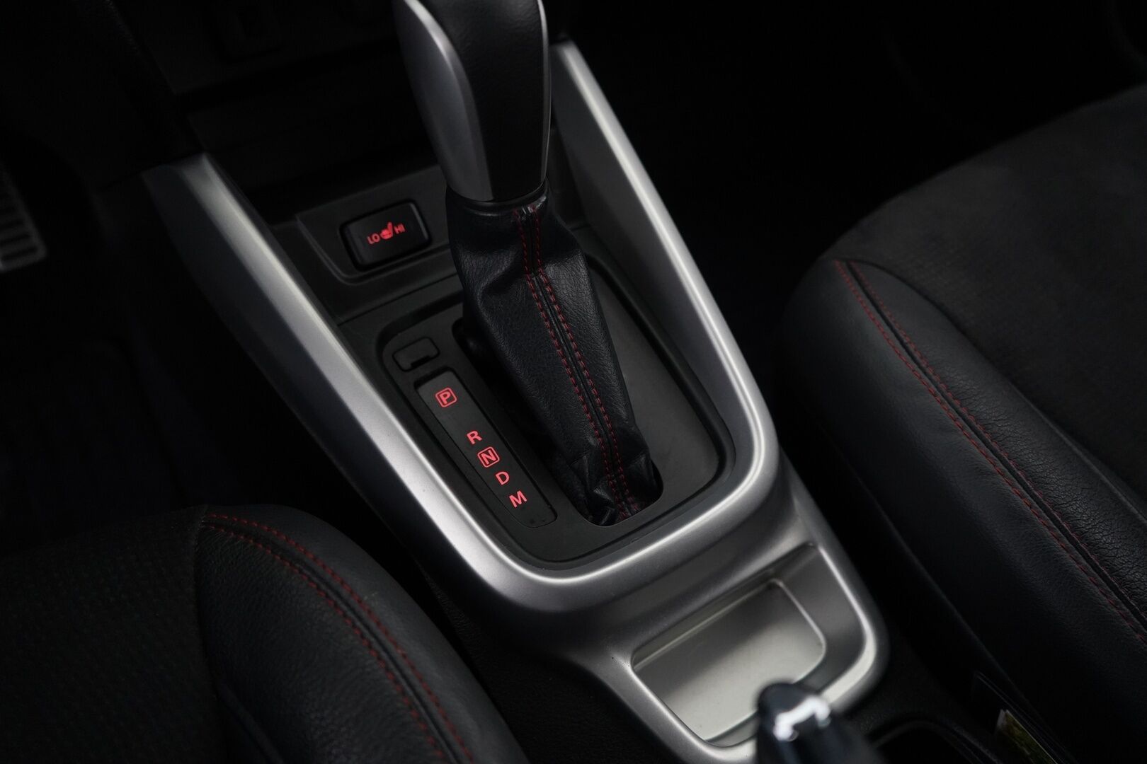 Suzuki Vitara 2018 1,4 BOOSTERJET 2WD GL+ 6AT * ACC / Lohkolämmitin / Vetokoukku / Navi * - Juuri huollettu / Kahdet OEM vanteet / Seuraava katsastus 12/2026 - HULLUT JOULUT KORKOTARJOUS 2,49% 