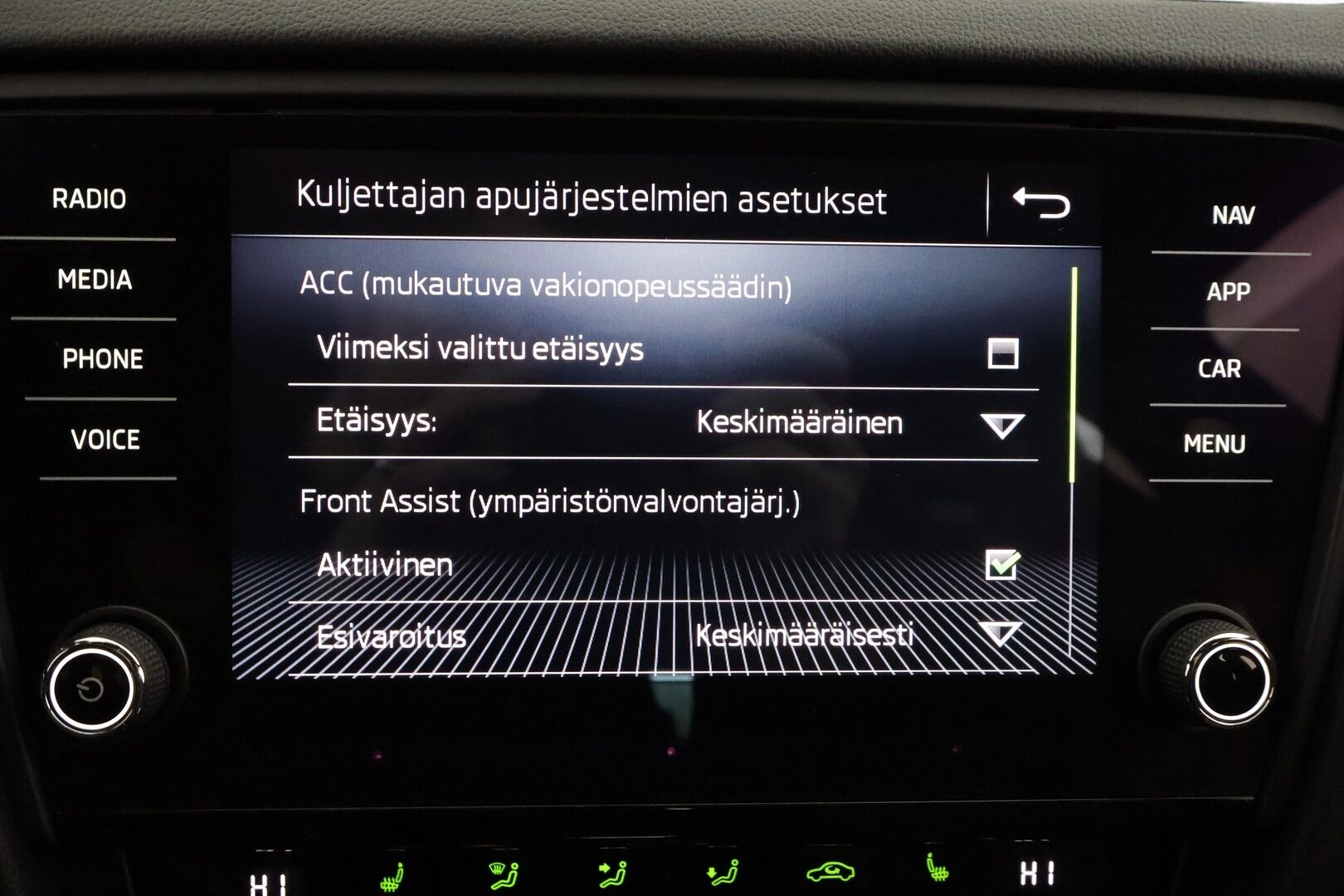 Skoda Octavia 2017 Combi 2,0 TDI 184 4x4 RS DSG * Webasto / ACC / LED / P.kamera / Canton / Navi / Apple&Android * - HULLU BLACKWEEK KORKOTARJOUS 2,49%