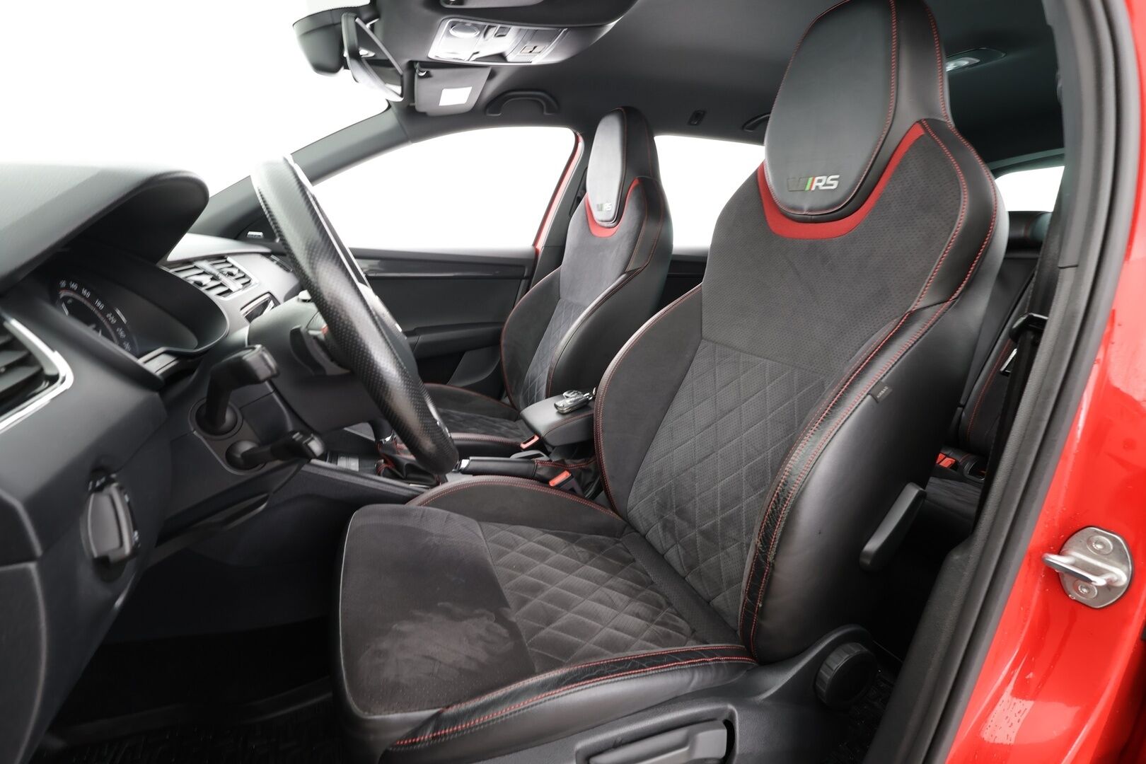 Skoda Octavia 2017 Combi 2,0 TDI 184 4x4 RS DSG * Webasto / ACC / LED / P.kamera / Canton / Navi / Apple&Android * - HULLU BLACKWEEK KORKOTARJOUS 2,49%