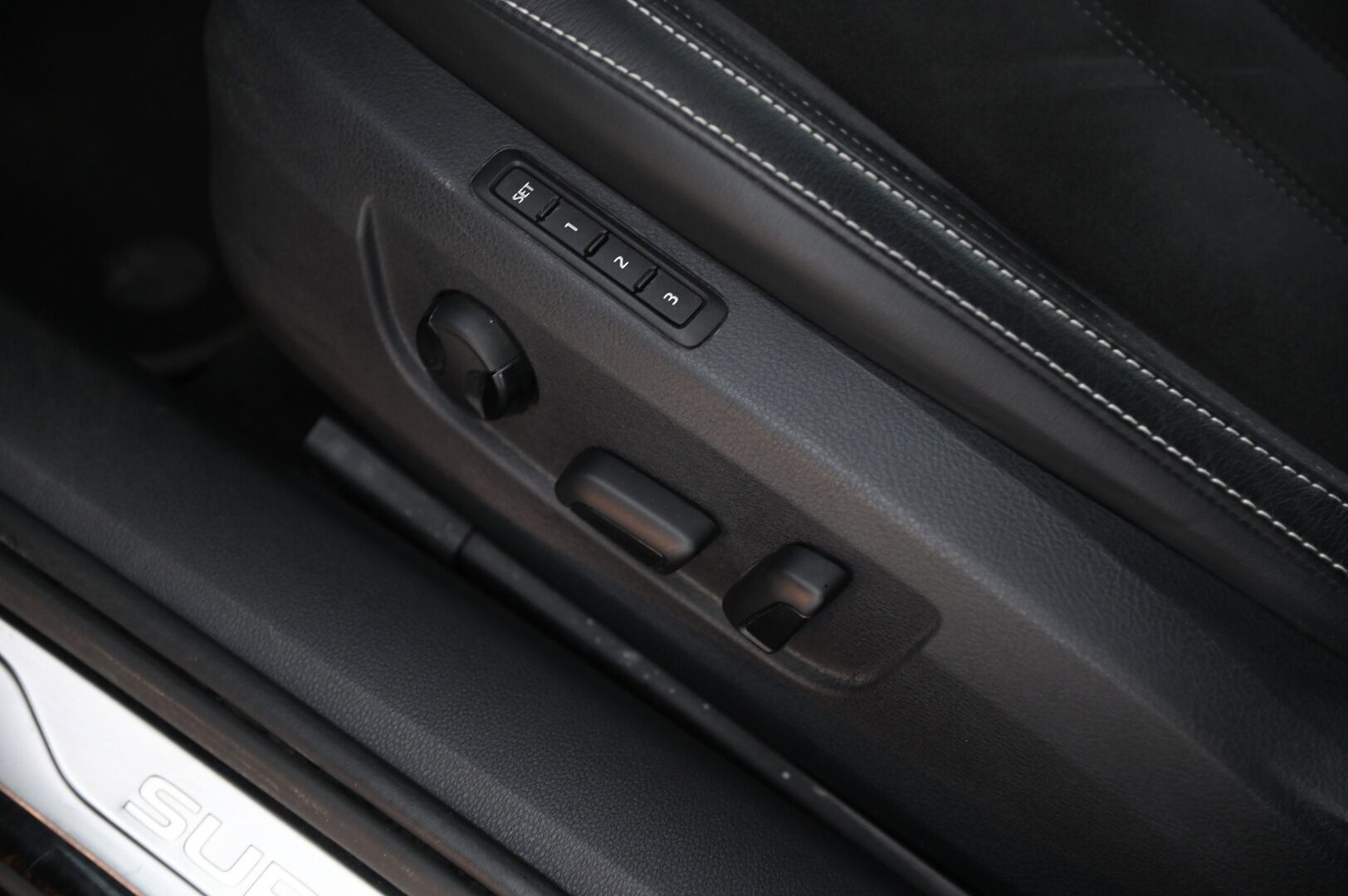 Skoda Superb 2020 Combi 1,4 TSI PHEV Style iV DSG Autom. *ACC / Webasto / Crystal / Skoda Sound System / Muistipenkki / Koukku / Kamera* - Lämmitettävä tuulilasi / Lämpöratti / Penkinlämmitys edessä ja takana / Digimittari /  / Bliss / Nahka-Alcantara