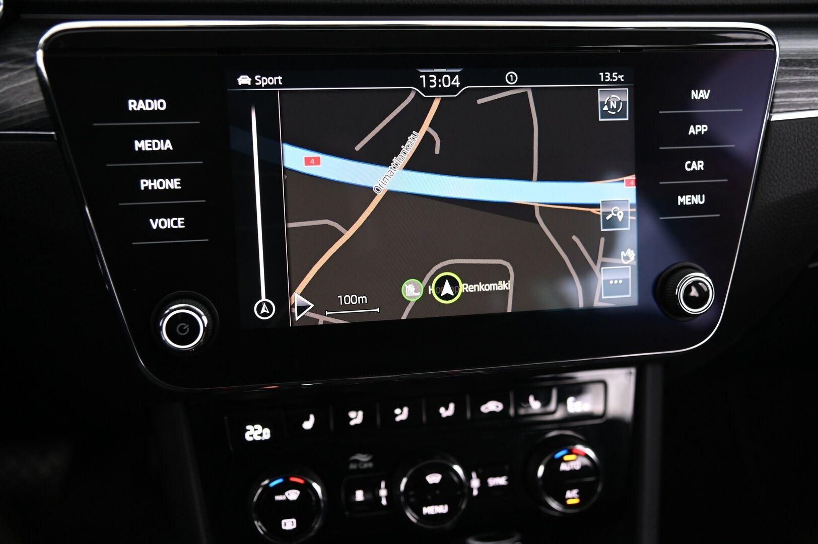 Skoda Superb 2020 Combi 1,4 TSI PHEV Style iV DSG Autom. *ACC / Webasto / Crystal / Skoda Sound System / Muistipenkki / Koukku / Kamera* - Lämmitettävä tuulilasi / Lämpöratti / Penkinlämmitys edessä ja takana / Digimittari /  / Bliss / Nahka-Alcantara