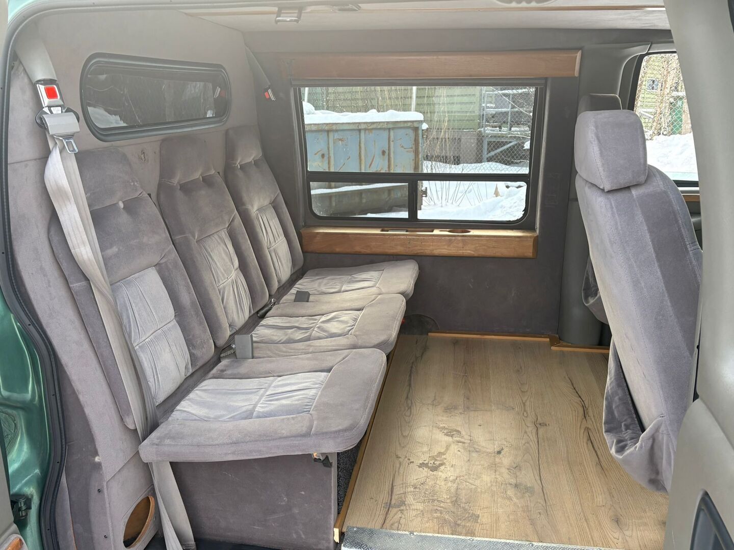 Chevrolet Chevy Van 1999 Starcraft LX 6,5TD V8 AT (2+3h)*YritysOutlet - Myydään vain yrityksille* Suomiauto / Vetokoukku / 2x renkaat / Siisti!* - – Tämä auto myydään YritysOutlet -valikoimasta vain yritykselle