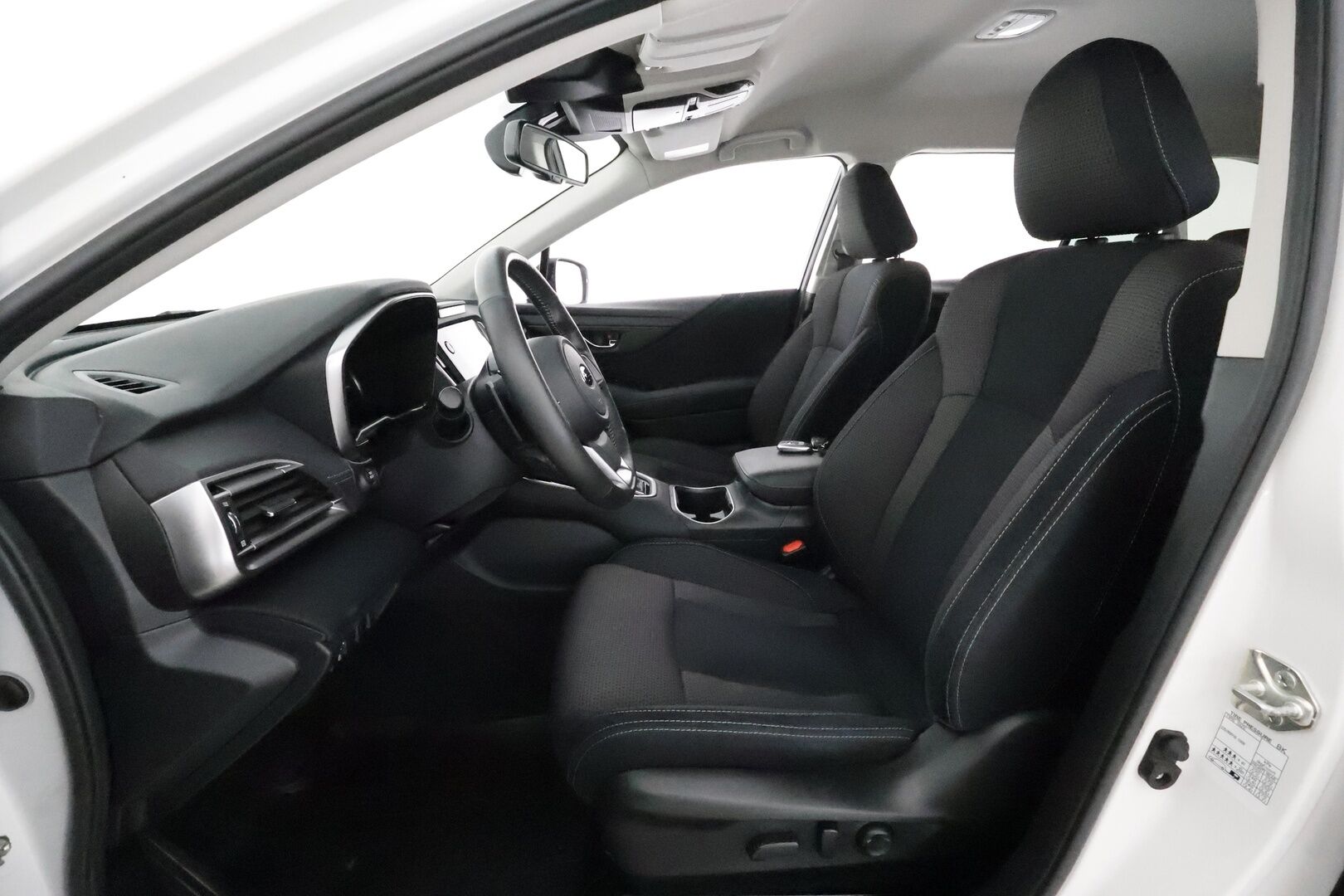 Subaru Outback 2022 2,5i Adventure CVT **Adapt.Vakkari / Koukku / LED-valot / P.Kamera / Sisätilanlämmitin / Kaistavahti** - 3,99 % KORKOTARJOUS TÄHÄN AUTOON - Suomi-auto / Kahdet Renkaat