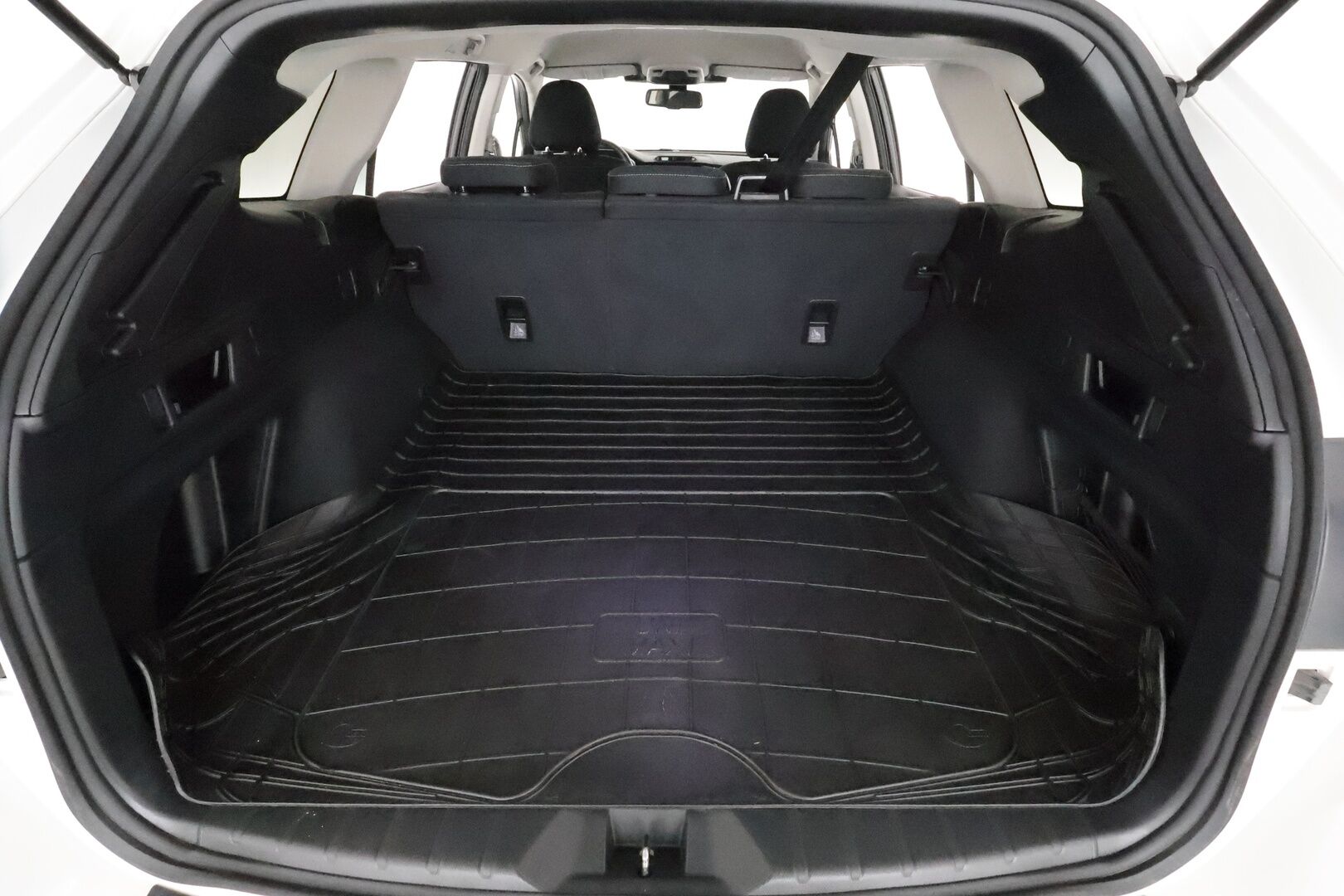 Subaru Outback 2022 2,5i Adventure CVT **Adapt.Vakkari / Koukku / LED-valot / P.Kamera / Sisätilanlämmitin / Kaistavahti** - 3,99 % KORKOTARJOUS TÄHÄN AUTOON - Suomi-auto / Kahdet Renkaat