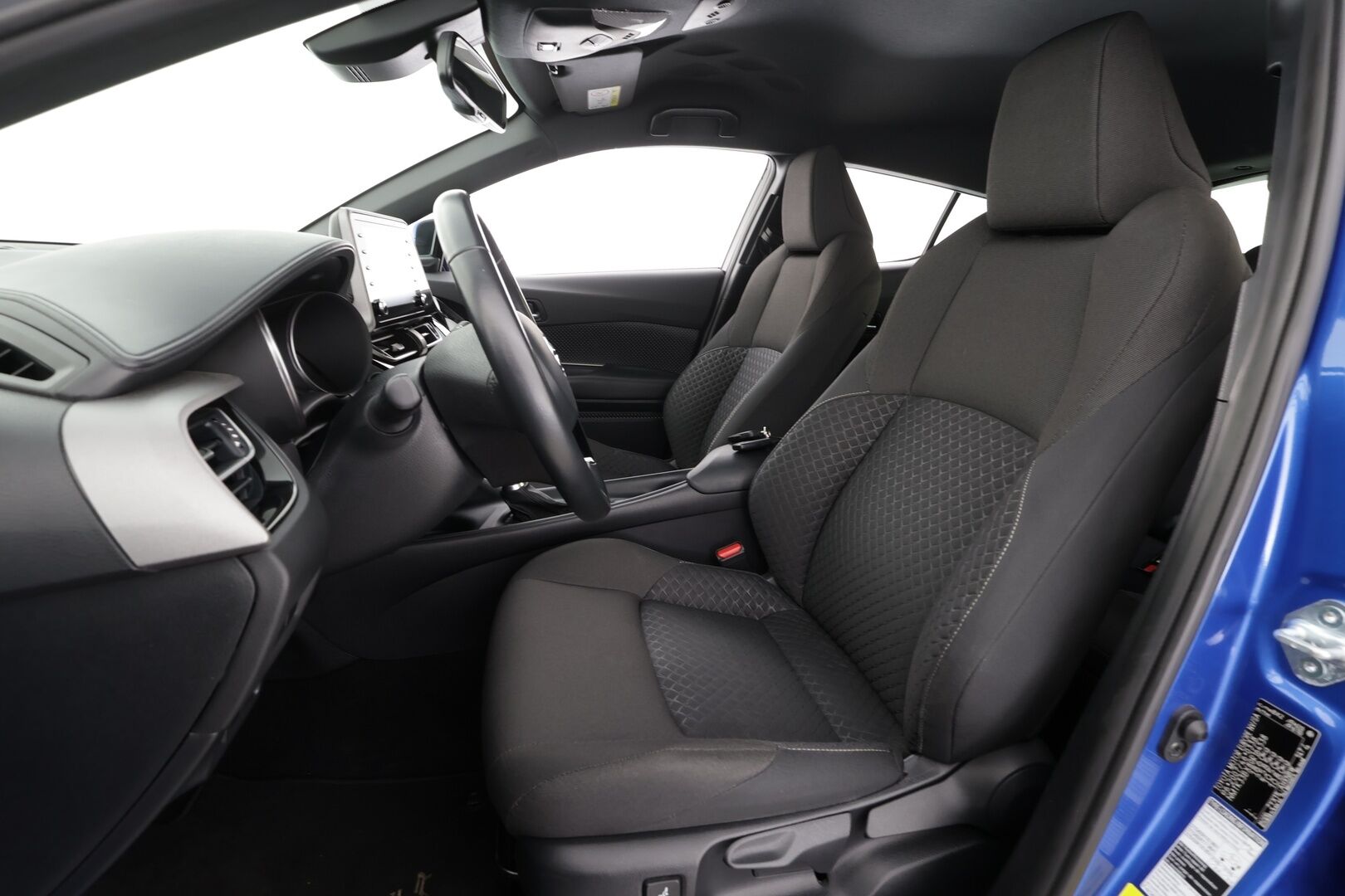 Toyota C-HR 2022 1,8 Hybrid Active Plus * ACC / P.kamera / LED / Navi / KeylessGo / Kaistavahti * - Suomi-auto / Kahdet renkaat aluvanteilla / Merkkihuollettu / Juuri katsastettu - HULLUT BLACKWEEK JATKOT - KORKOTARJOUS 2,49%