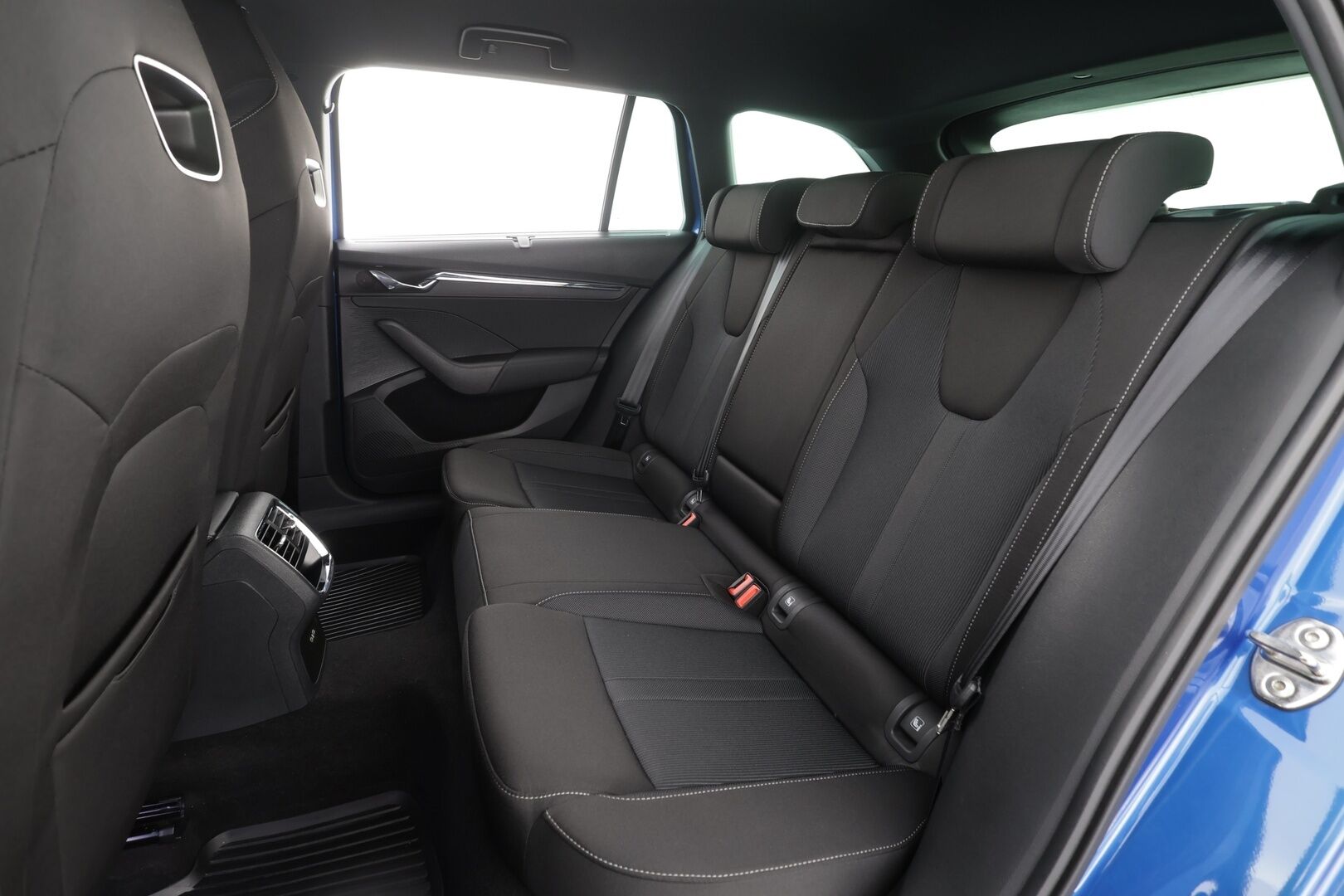 Skoda Octavia 2022 Combi 1.5 TSI Style eTEC DSG * ACC / Webasto / Matrix-LED /  P.Kamera / Smartlink / Keyless * - 1.Om Suomi-auto / Kahdet renkaat