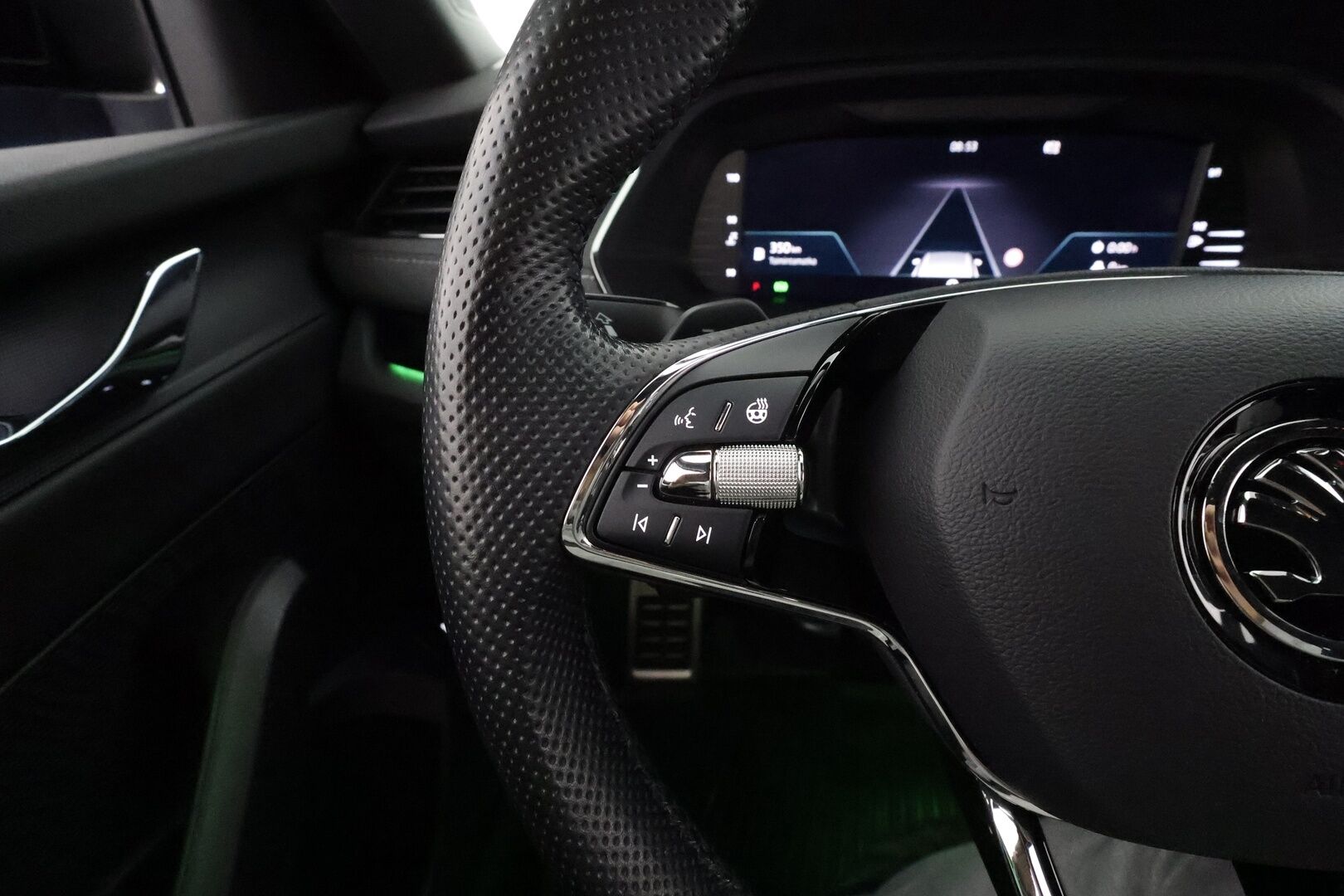 Skoda Octavia 2022 Combi 1.5 TSI Style eTEC DSG * ACC / Webasto / Matrix-LED /  P.Kamera / Smartlink / Keyless * - 1.Om Suomi-auto / Kahdet renkaat