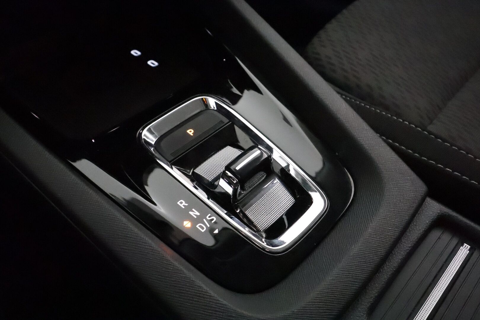 Skoda Octavia 2022 Combi 1.0 TSI Style eTEC DSG Autom. **Adapt.vakkari / Matrix LED / Muistipenkki / Koukku / P.kamera / Digimittaristo / Webasto** - Suomi-auto / Kahdet renkaat aluvanteilla / Penkinlämmittimet takana / Digimittaristo / Tuulilasin ja ratin lämmitin