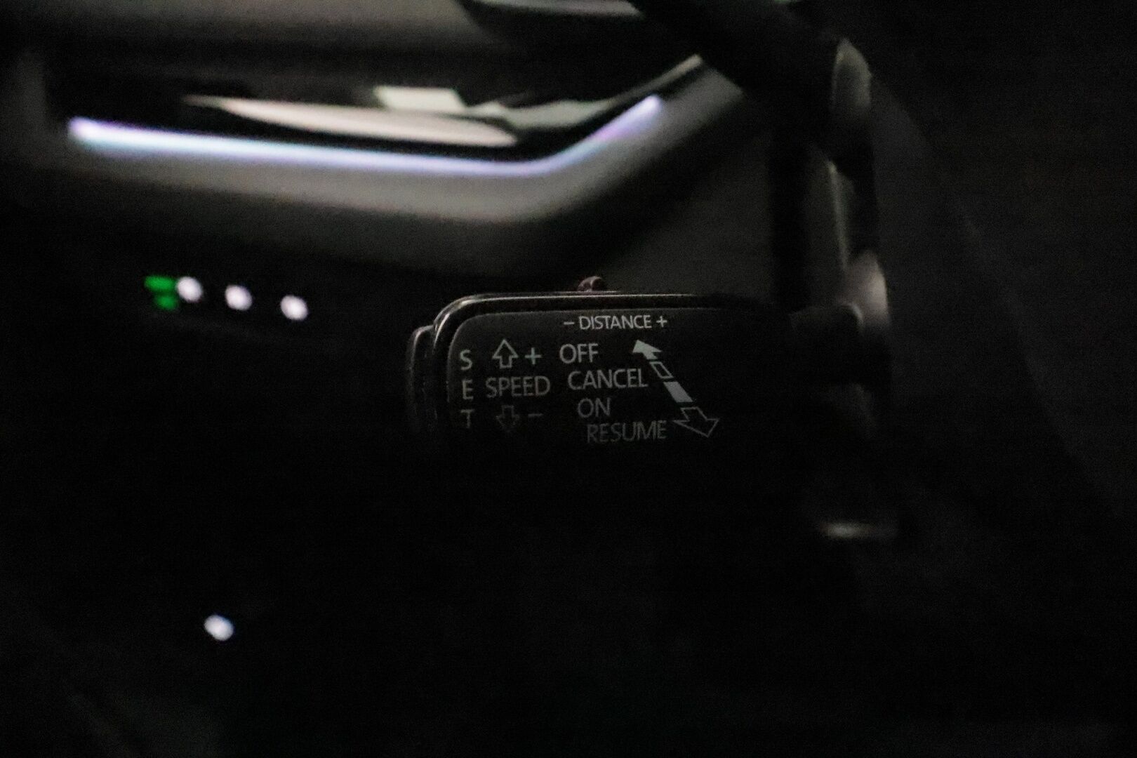 Skoda Octavia 2022 Combi 1.0 TSI Style eTEC DSG Autom. **Adapt.vakkari / Matrix LED / Muistipenkki / Koukku / P.kamera / Digimittaristo / Webasto** - Suomi-auto / Kahdet renkaat aluvanteilla / Penkinlämmittimet takana / Digimittaristo / Tuulilasin ja ratin lämmitin